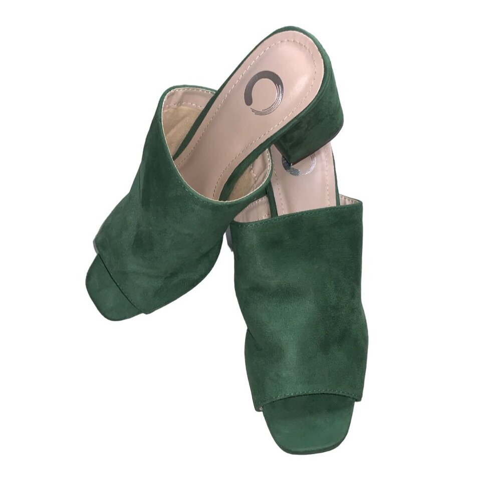 Journey Collection Women’s Adelaide slide Green Faux Suede women’s size 7.5
